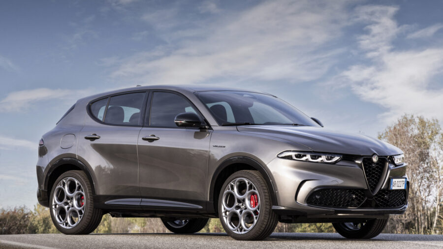 Alfa Romeo Tonale Plug-In Hybrid Q4 Launched