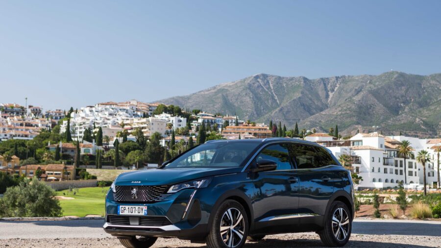 PEUGEOT 3008 AND 5008 WITH 48V HYBRID TECHNOLOGY ARE IN TURKEY!