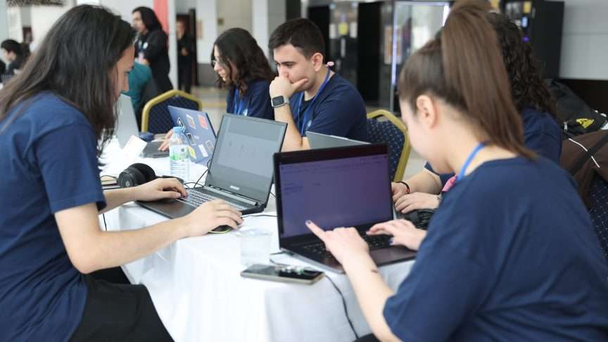 AA-20260328-40947942-40947937-GENCLERI_UZAYLA_BULUSTURAN_ASTRO_HACKATHON_ETKINLIGI_NEVSEHIRDE_BASLADI-scaled-aspect-ratio