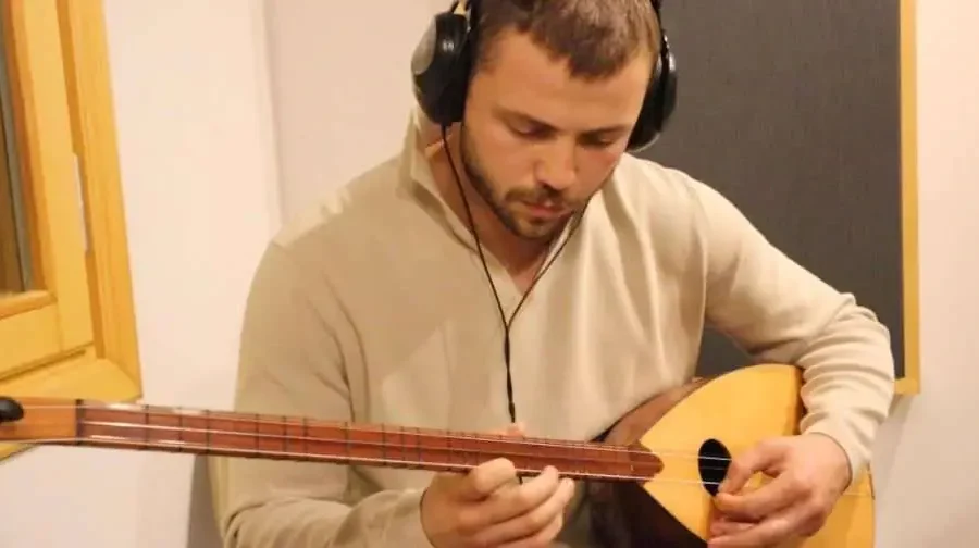 ariza-tolgasaritas-studyo1.jpg