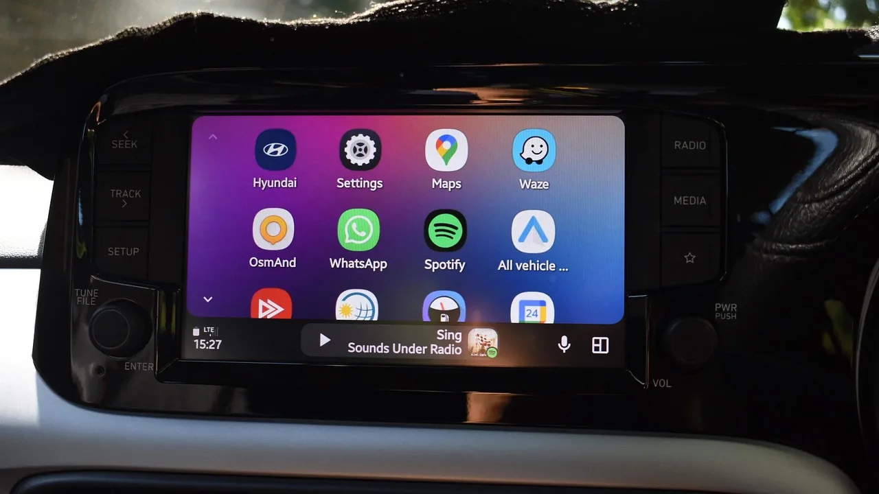 Android Auto’da medya uygulamaları arasında geçiş kolaylaşıyor