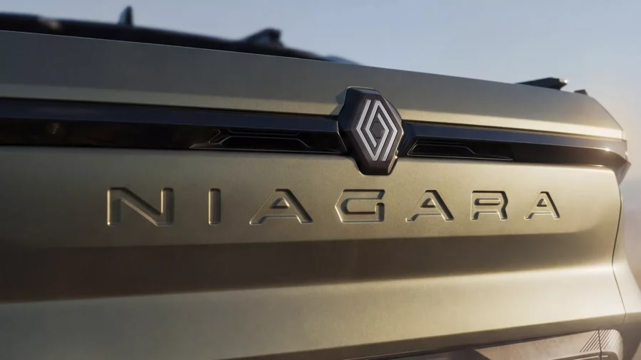 Renault announced the name of its new pick-up model as Niagara