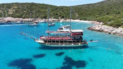 Bodrum’da bayram tatilinde koylarda da hareketlilik yaşanıyor
