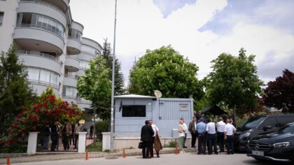 – Gürsel Tekin: – “En kısa süre içerisinde CHP’nin kültürüne yakışır vaziyette, kongre takvimlerimizi başlatarak süreci ta
