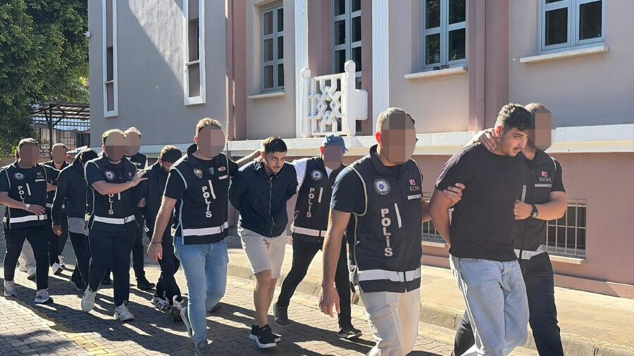 Fethiye Belediye Başkanı Karaca’ya yönelik silahlı saldırıya ilişkin yakalanan 4 şüpheli adliyede