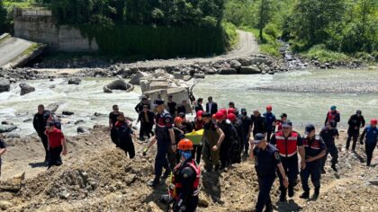 Giresun’da deredeki akıntıda kaybolan yeğeninin ardından amcasının da cansız bedeni bulundu