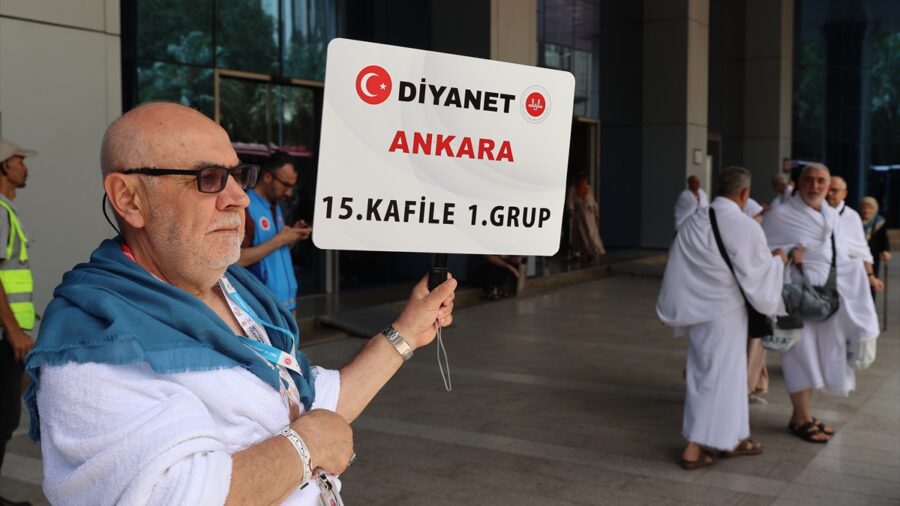 Hacı adaylarının Arafat yolculuğu başladı