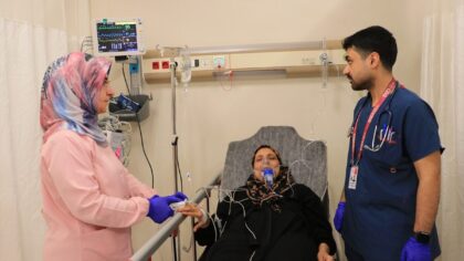 – Kilis’te görev yapan hemşire Emine Hakan, aynı acil serviste pratisyen hekim olarak göreve başlayan oğlu Serkan Kemal Ha