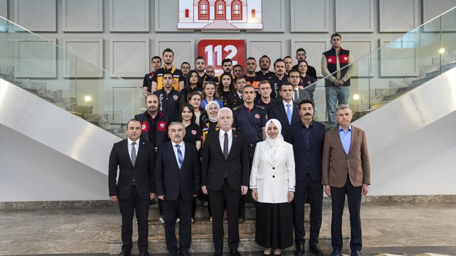 İstanbul Valisi Gül’den 112 Acil Çağrı Merkezi’ne bayram ziyareti