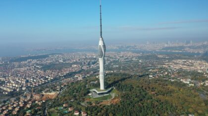 – Ulaştırma ve Altyapı Bakanı Abdulkadir Uraloğlu: – “Kule, 360 derece panoramik manzarası, modern mimarisi ve sunduğu zen