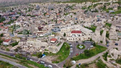 – Kapadokya Otelciler ve Turistik İşletmeciler Derneği Yönetim Kurulu Üyesi İsmail Sucu: – “Kapadokya bölgesinin kültür tu