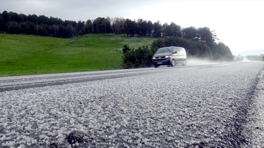 Showers and hail were effective in Kars