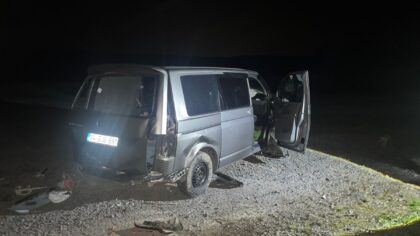 Kars’ta şarampole devrilen aracın sürücüsü öldü