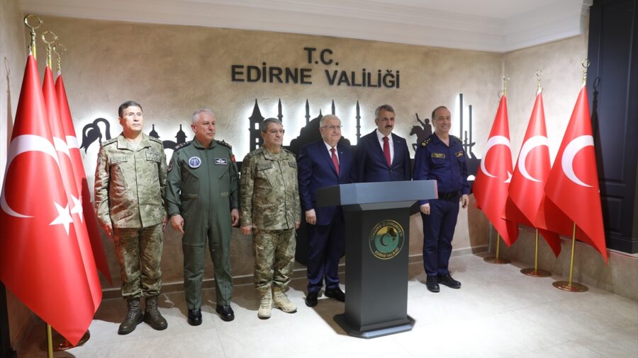 Milli Savunma Bakanı Güler, Edirne Valiliğini ziyaret etti