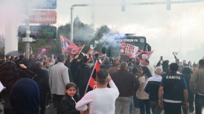 Süper Lig’e yükselen Çorum FK, kentte coşkuyla karşılandı