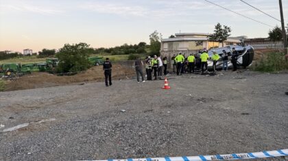 Tekirdağ’da midibüsle hafif ticari aracın çarpıştığı kazada 1 kişi öldü