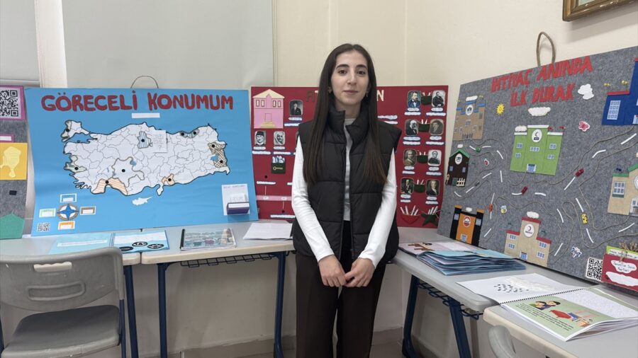 – Görme engelli ortaokul öğrencilerinin sosyal bilgiler dersini daha kolay anlayabilmesi için üniversiteliler tarafından ü