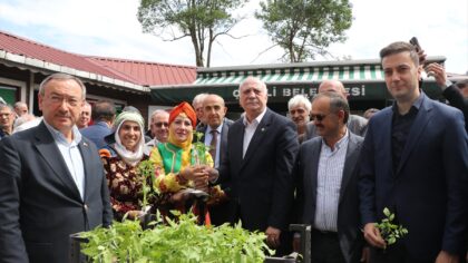 – “Ziraat odaları ve Türkiye Ziraat Odaları Birliği olarak her zaman ÇAYKUR’un arkasında durduk. Ayakta kalması, bizim içi