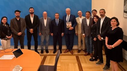 Almanya Federal Cumhuriyeti Bavyera Eyaleti İçişleri, Spor ve Uyum Bakanı Joachim Herrmann (sağ 7), Antalya Gazeteciler Ce