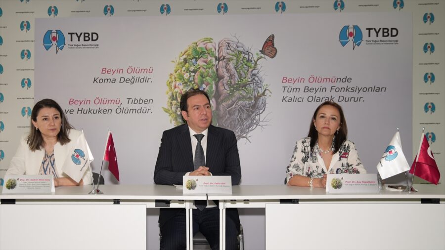 – Türk Yoğun Bakım Derneği Başkanı Prof. Dr. Fethi Gül: – “Beyin ölümü olan kişide solunum durmuştur ve o kişinin solunumu