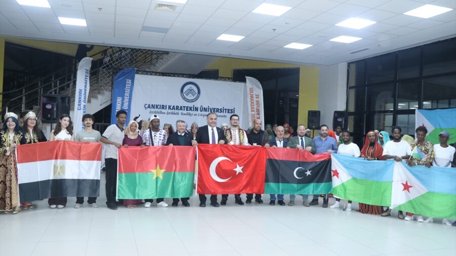 ÇAKÜ’de öğrenim gören yabancı öğrenciler ülkelerinin kültürlerini tanıttı