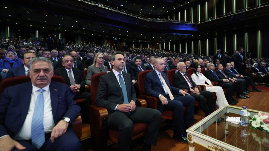 – “Rusya-Ukrayna savaşı ile Hürmüz’ün kapanması bize şunu öğretmiştir; enerji arz güvenliğinin sağlanması sadece bir kalkı