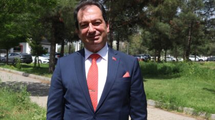 – Dicle Üniversitesi yerleşkesinde PETAR AŞ tarafından yapılacak 20 milyon dolarlık yatırımla ilk etapta 6 sondaj kuyusu a