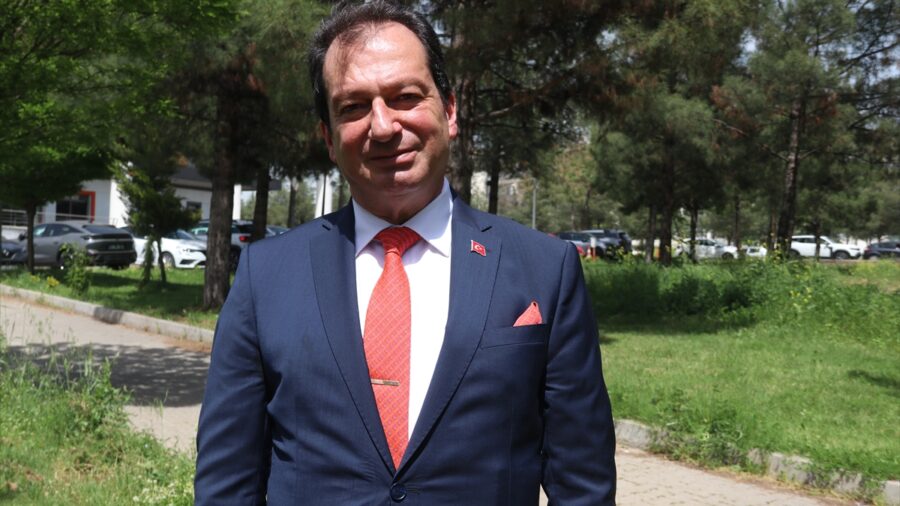 – Dicle Üniversitesi yerleşkesinde PETAR AŞ tarafından yapılacak 20 milyon dolarlık yatırımla ilk etapta 6 sondaj kuyusu a