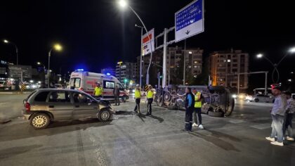 Elazığ’da otomobil ile SUV tipi aracın çarpıştığı kazada 11 kişi yaralandı