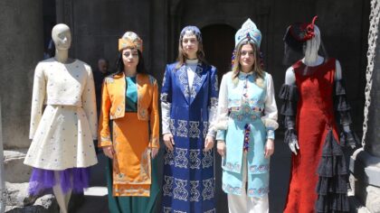Erzurum’da usta öğreticiler eserlerini tarihi Çifte Minareli Medrese’de sergiledi