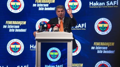 – Ankara’da kongre üyeleriyle bir araya gelen Hakan Safi: – “(Luis Suarez) Kendisi bana söz verdi, ‘Türkiye liginin gol kr