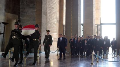Galatasaray Kulübünden Anıtkabir’e ziyaret