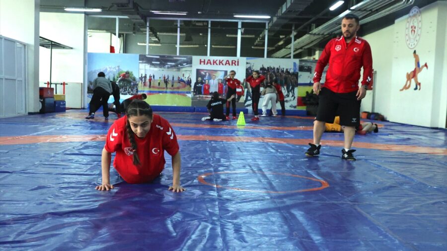 – Milli sporcu Havin Selçuk: “Avrupa ve dünya şampiyonluğu hedefim, sonra da olimpiyat hedefim var” – Antrenör Veysi Duman