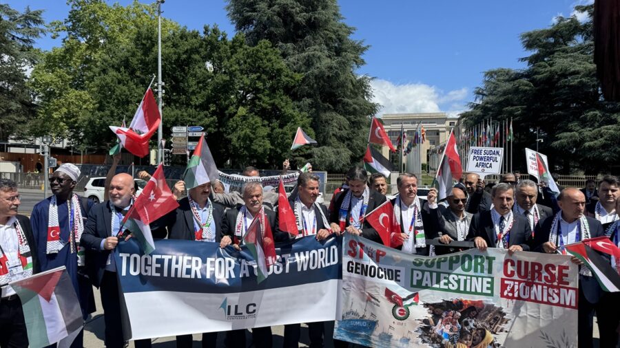 HAK-İŞ, BM Cenevre Ofisi önünde Filistin’e destek gösterisi düzenledi