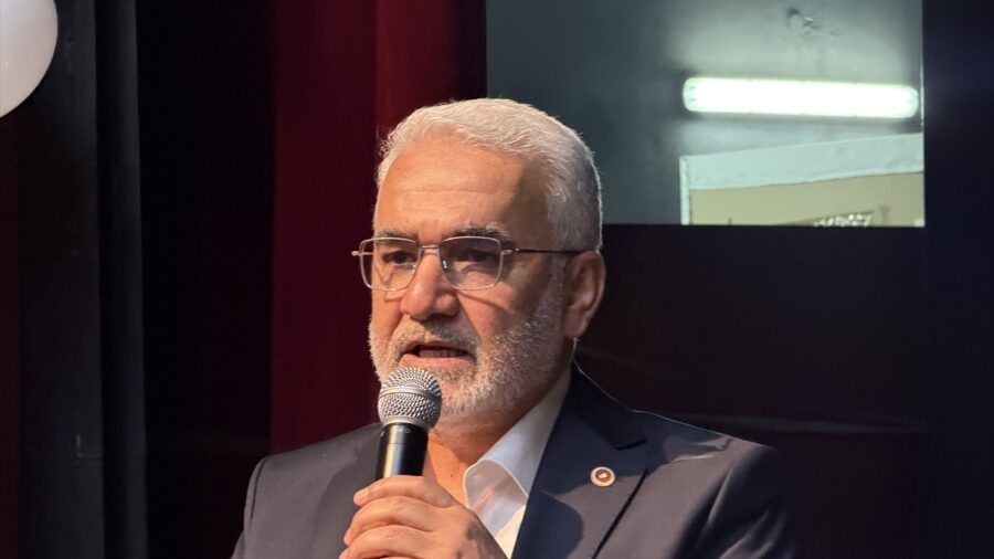 HÜDA PAR Genel Başkanı Yapıcıoğlu, Adıyaman’da partisinin ilçe kongresine katıldı