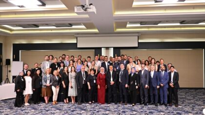 – MAHB Yönetici Direktörü ve ISG Yönetim Kurulu Üyesi Dato Mohd Izani Ghani: – “Uluslararası yolcu trafiğimiz büyümeye dev
