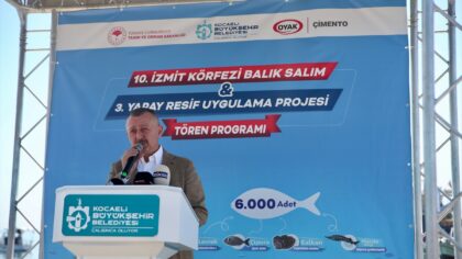 İzmit Körfezi’ne 6 bin balık ve 100 yapay resif bırakıldı