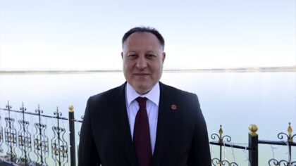 – “Türk askerinin varlığı bizim için vazgeçilmezdir ve önemlidir. Anavatan Türkiye Cumhuriyeti’nin garantörlüğü önemlidir”