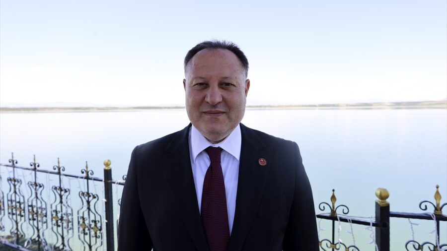 – “Türk askerinin varlığı bizim için vazgeçilmezdir ve önemlidir. Anavatan Türkiye Cumhuriyeti’nin garantörlüğü önemlidir”