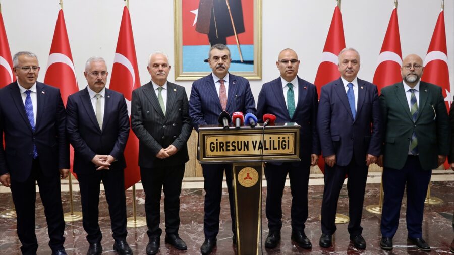Milli Eğitim Bakanı Tekin, Giresun’da ziyaretlerde bulundu