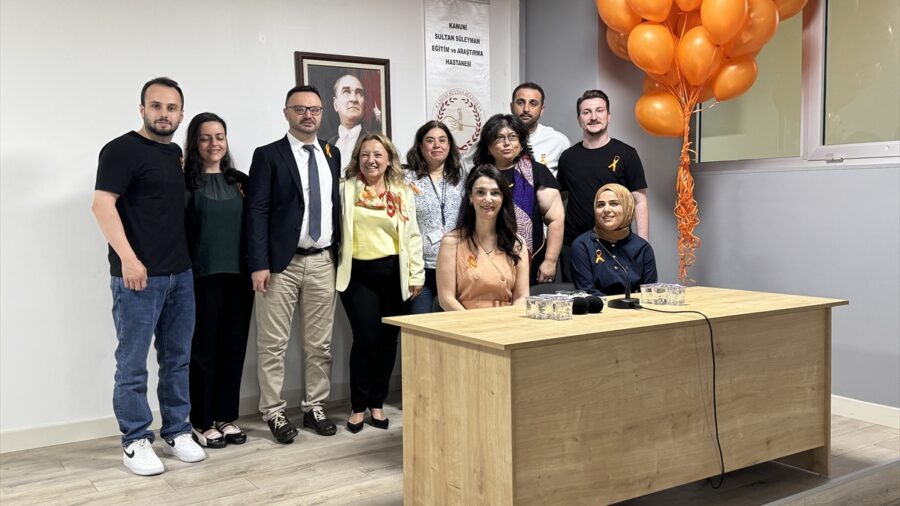 MS hastaları ve doktorlar farkındalık etkinliğinde bir araya geldi