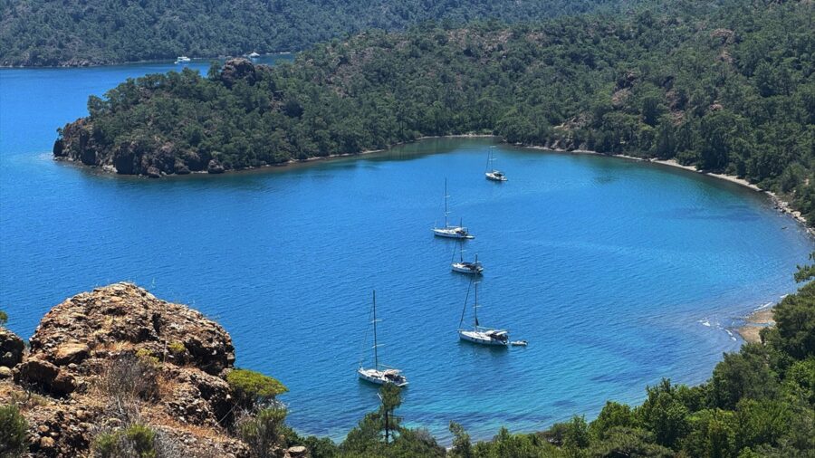 – Bodrum, Marmaris ve Fethiye ilçeleri, yabancı ziyaretçilerin yanı sıra 9 günlük bayram tatilinde yerli turistin de ilk t