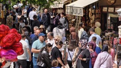 – Safranbolu Turizm İşletmecileri Derneği Başkanı Şebnem Urgancıoğlu: – “Kristal Cam Teras, İncekaya Su Kemeri, Mencilis M