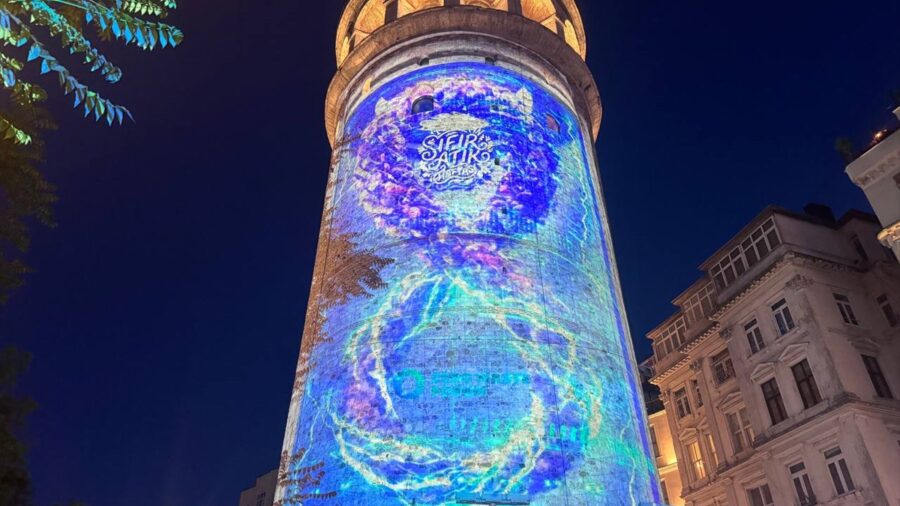 Sıfır Atık Haftası kapsamında Galata Kulesi’nde mapping gösterisi yapıldı