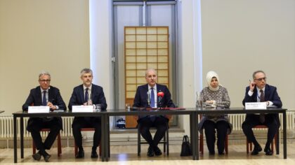 – “Yeni bir küresel ekonomik ve siyasi mimarinin oluşturulmasına yönelik çabalarımızı yoğunlaştırmalıyız. Sayın Cumhurbaşk