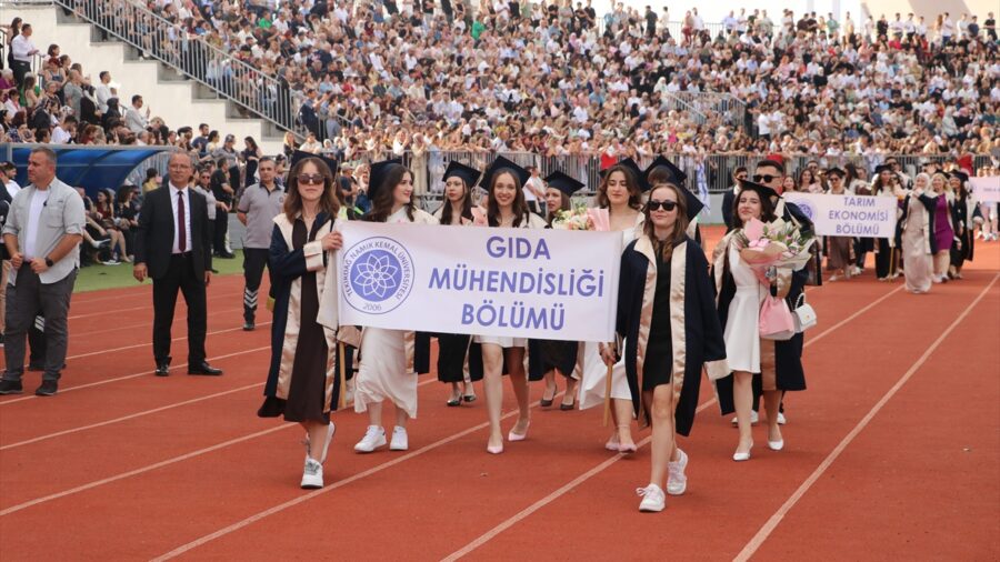 Tekirdağ Namık Kemal Üniversitesinde mezuniyet töreni düzenlendi