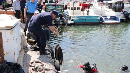 Tekirdağ’da deniz dibinden çıkarılan atıklar sergilendi