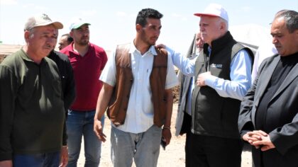 TZOB Genel Başkanı Bayraktar, Aksaray’da doludan zarar gören tarım arazilerinde incelemede bulundu