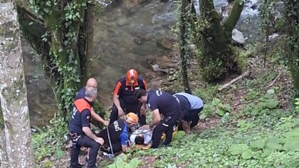 Yalova’da motosikletiyle 30 metre derinliğindeki vadiye düşen kişi kurtarıldı